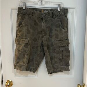 Carhartt men’s Camo Cargo Shorts - Olive 32